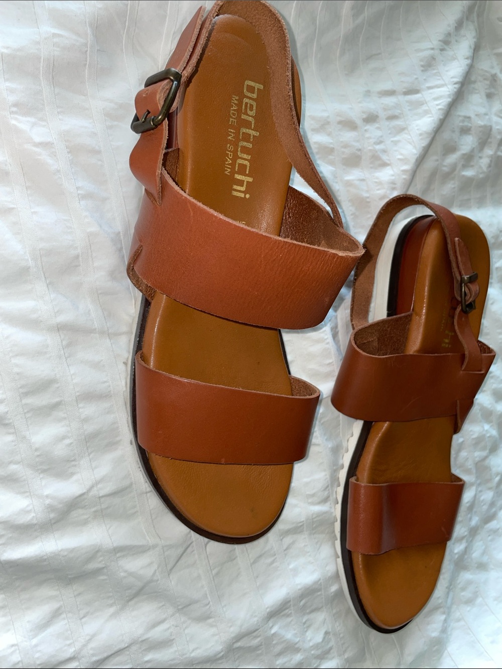 Bertuchi Tan Leather Slingback Sandals for Women 8